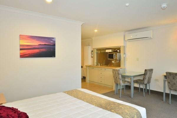Senator Motor Inn Gisborne Room photo